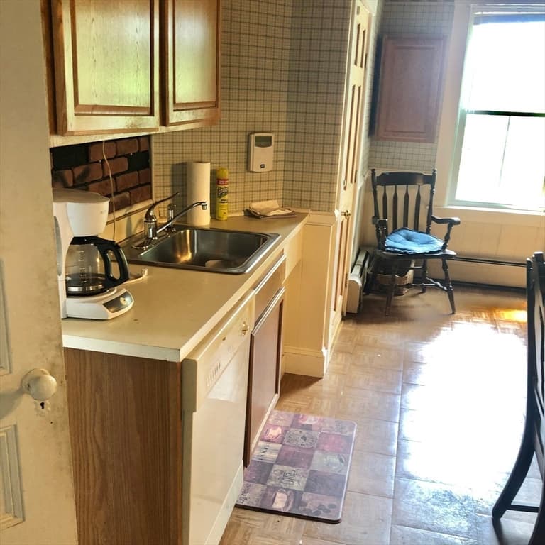 16 California Court, Clinton MA 01510 photo 22