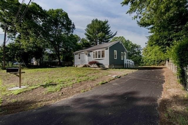 19 Nadeau Drive, Wrentham MA 02093 photo 3
