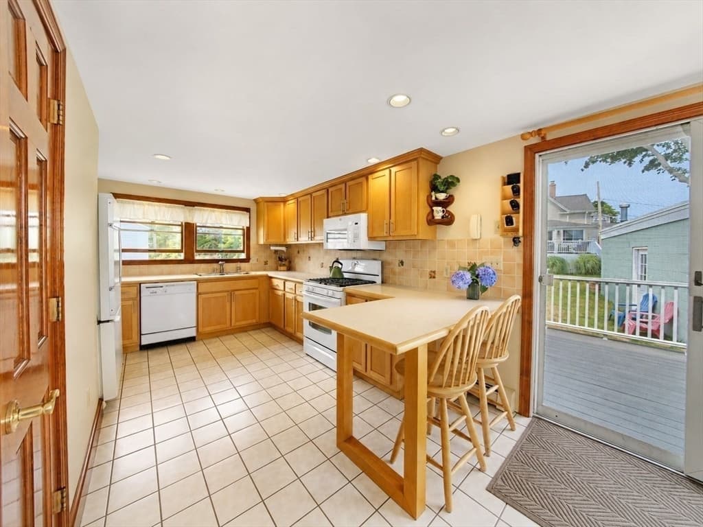 36 Hampton Circle, Hull MA 02045 photo 6
