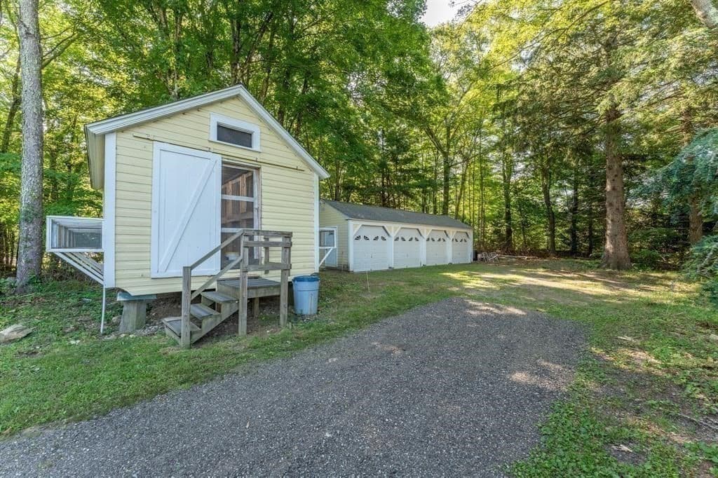 Single Family Residence at 1530 Hartford Pike, Killingly CT 06243, photo 34 of 40