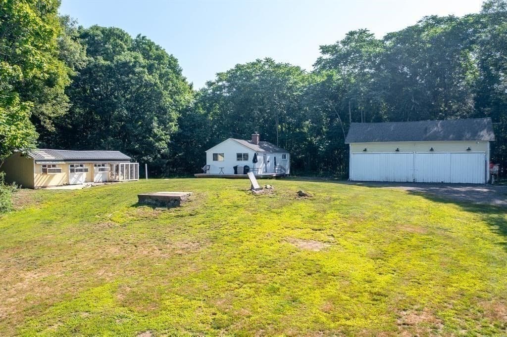 Single Family Residence at 1530 Hartford Pike, Killingly CT 06243, photo 38 of 40