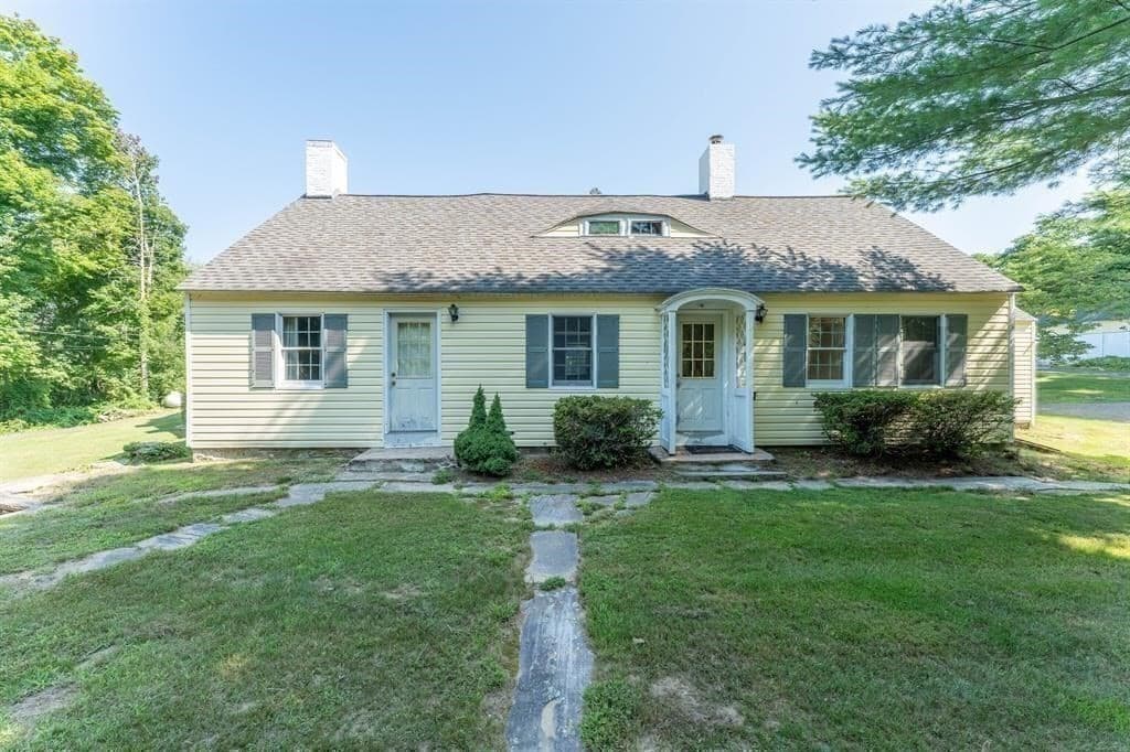 Single Family Residence at 1530 Hartford Pike, Killingly CT 06243, photo 37 of 40