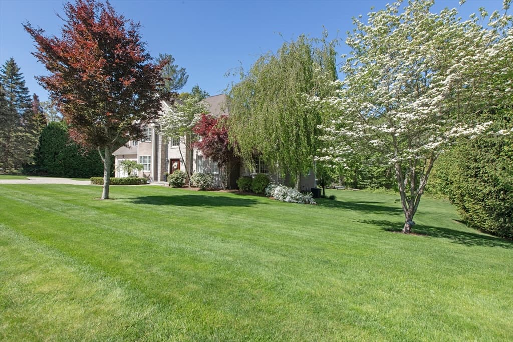 11 Bridle Dr, Lincoln RI 02865 photo 4