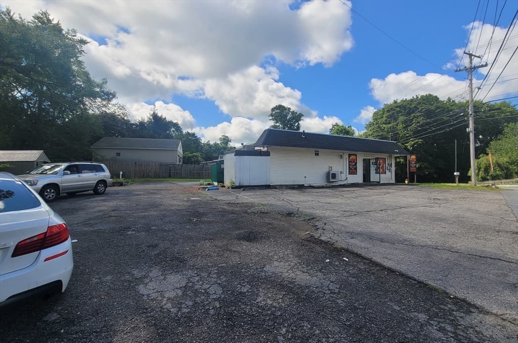 1282 Park St, Attleboro MA 02703 photo 4