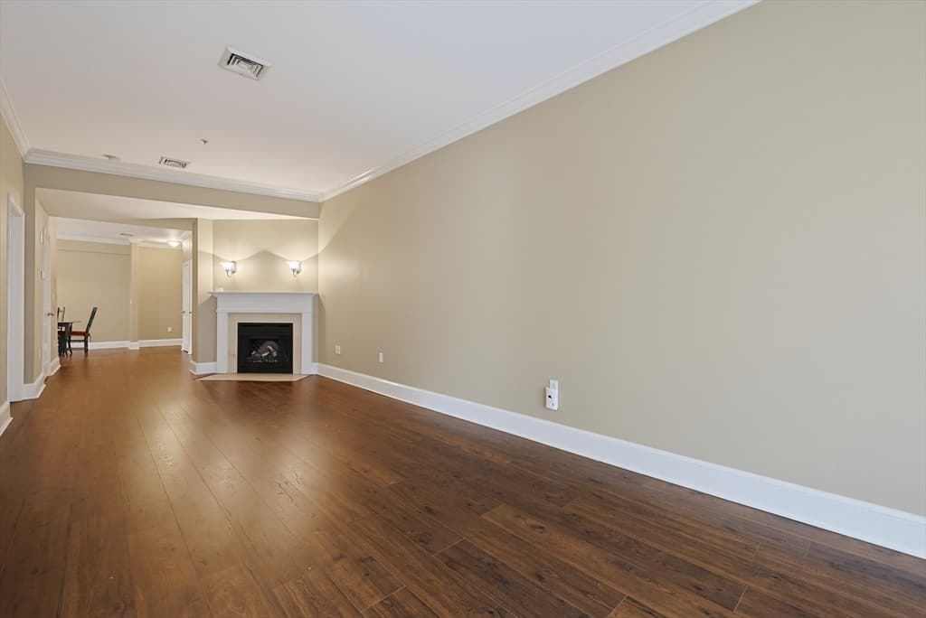 Condominium at 426 Mount Hope St # 308, North Attleboro MA 02760, North Attleboro, photo 4 of 28
