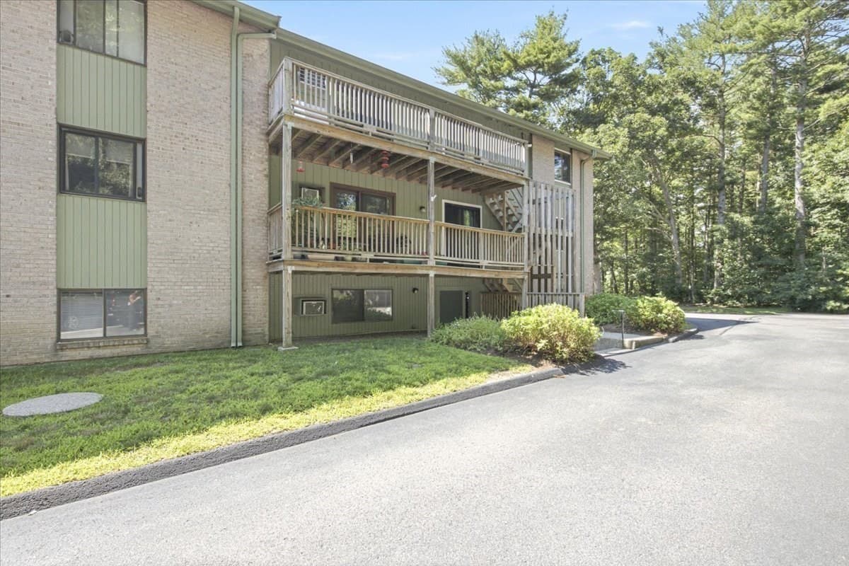 Condominium at 976 Plain # 54, Marshfield MA 02050, Marshfield, photo 36 of 39