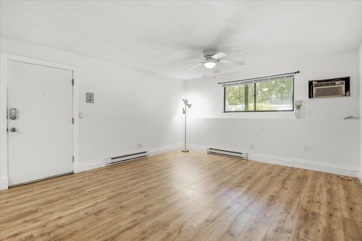 Condominium at 976 Plain # 54, Marshfield MA 02050, Marshfield, photo 11 of 39