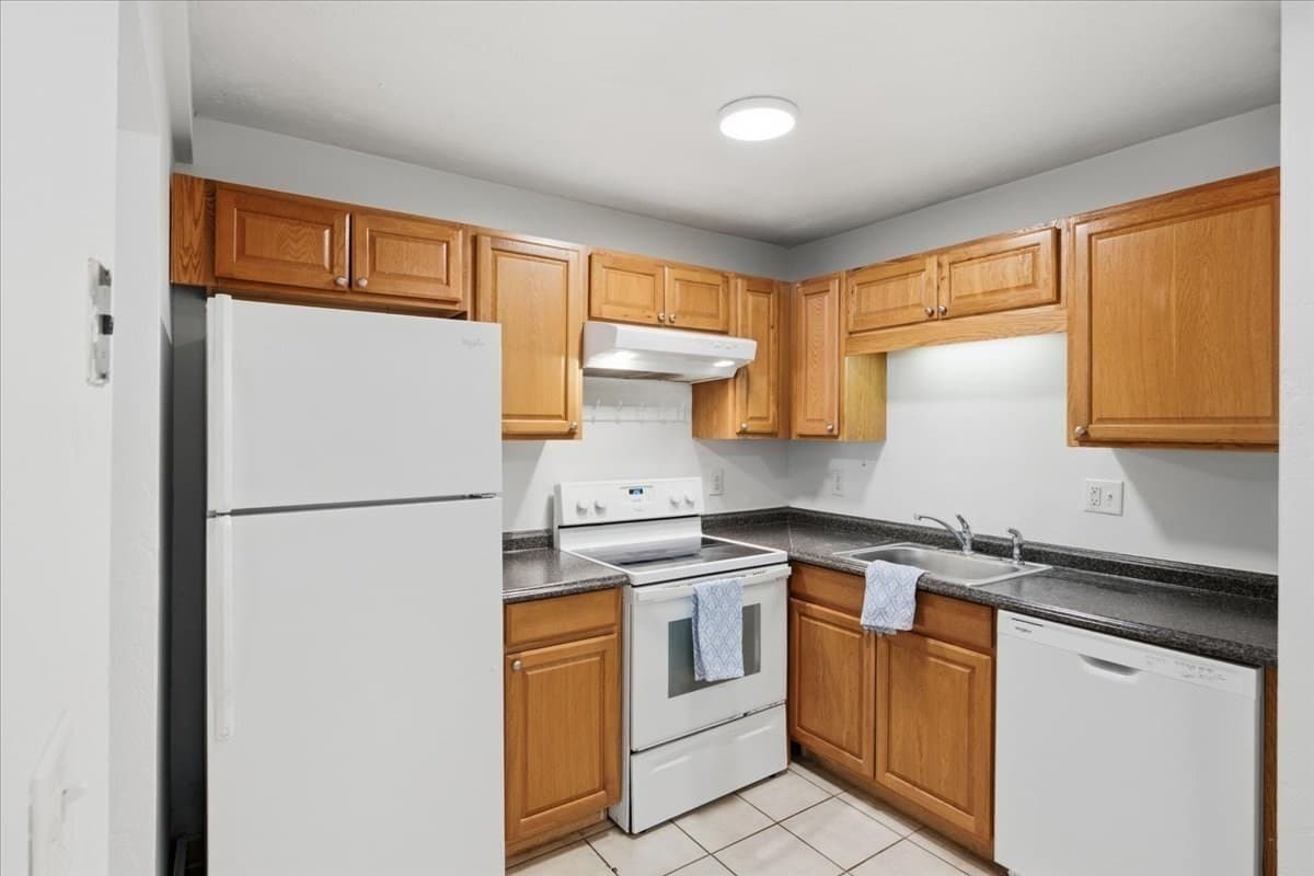 Condominium at 976 Plain # 54, Marshfield MA 02050, Marshfield, photo 19 of 39