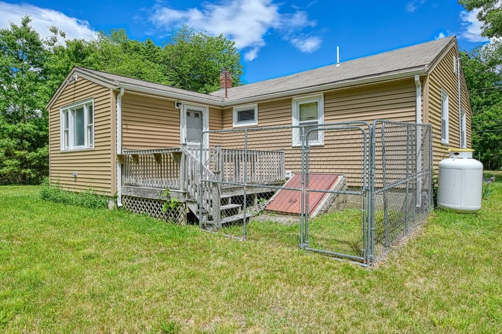 502 South St, Holbrook MA 02343 photo 6