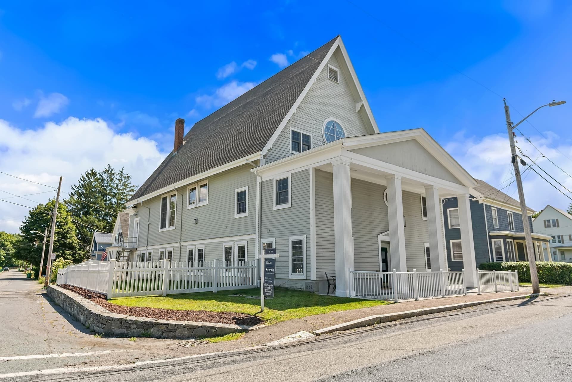 16 Williams St, Easton MA 02356