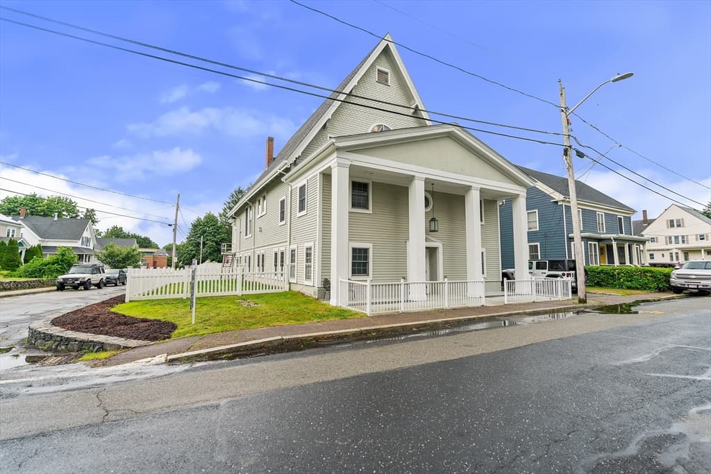 16 Williams St, Easton MA 02356