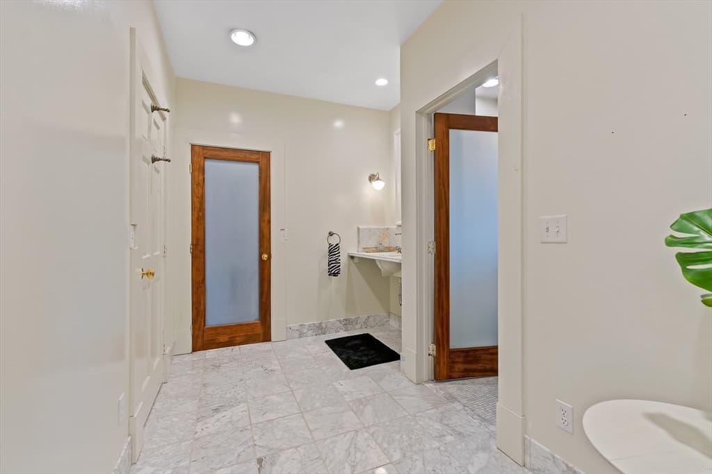 16 Williams St, Easton MA 02356 photo 10