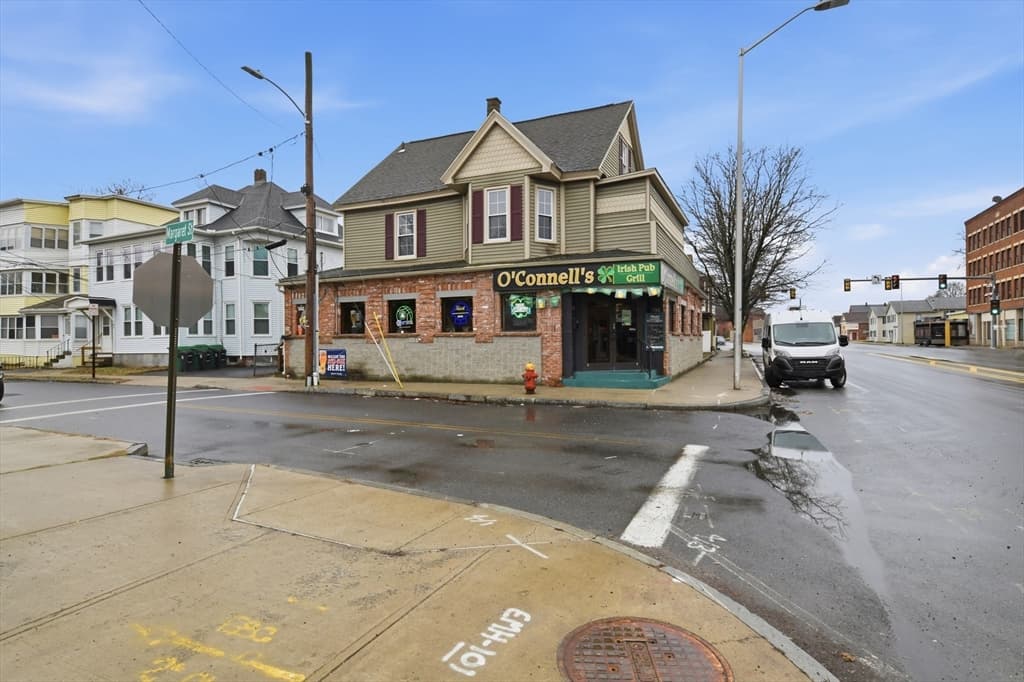 729 Chicopee St, Chicopee MA 01013