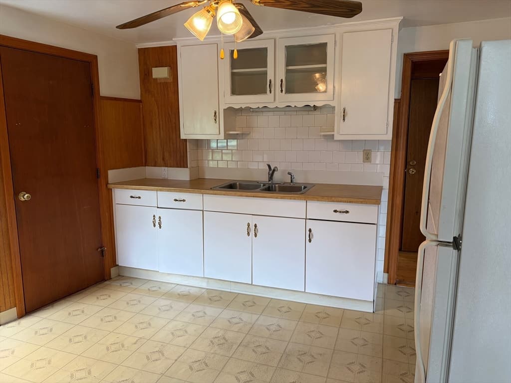 312 Plantation St, Worcester MA 01604 photo 26