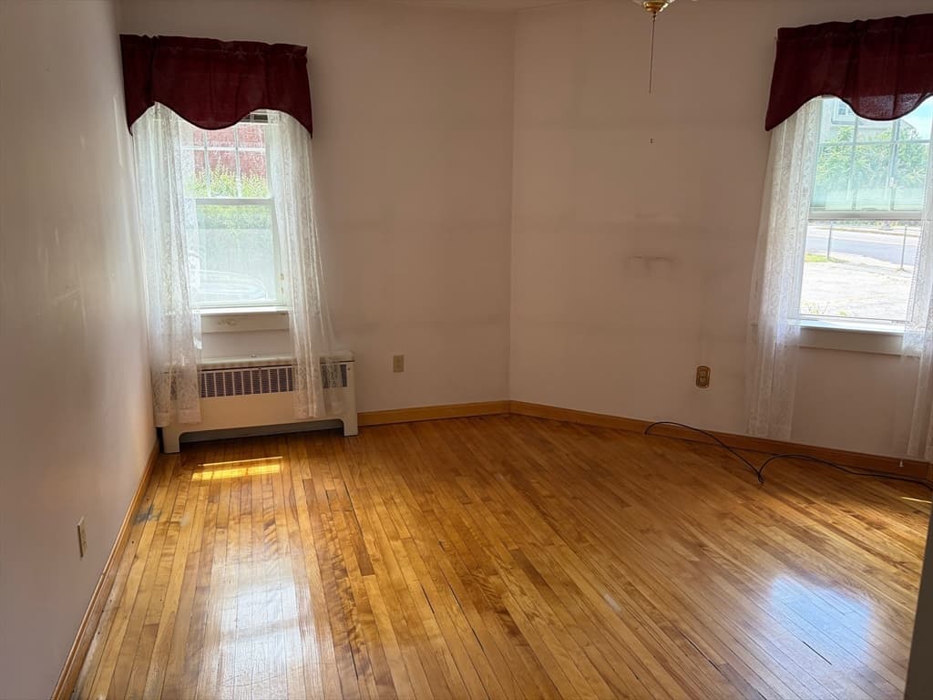 312 Plantation St, Worcester MA 01604 photo 24