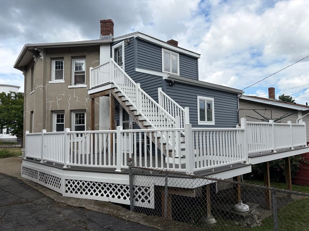 312 Plantation St, Worcester MA 01604 photo 4