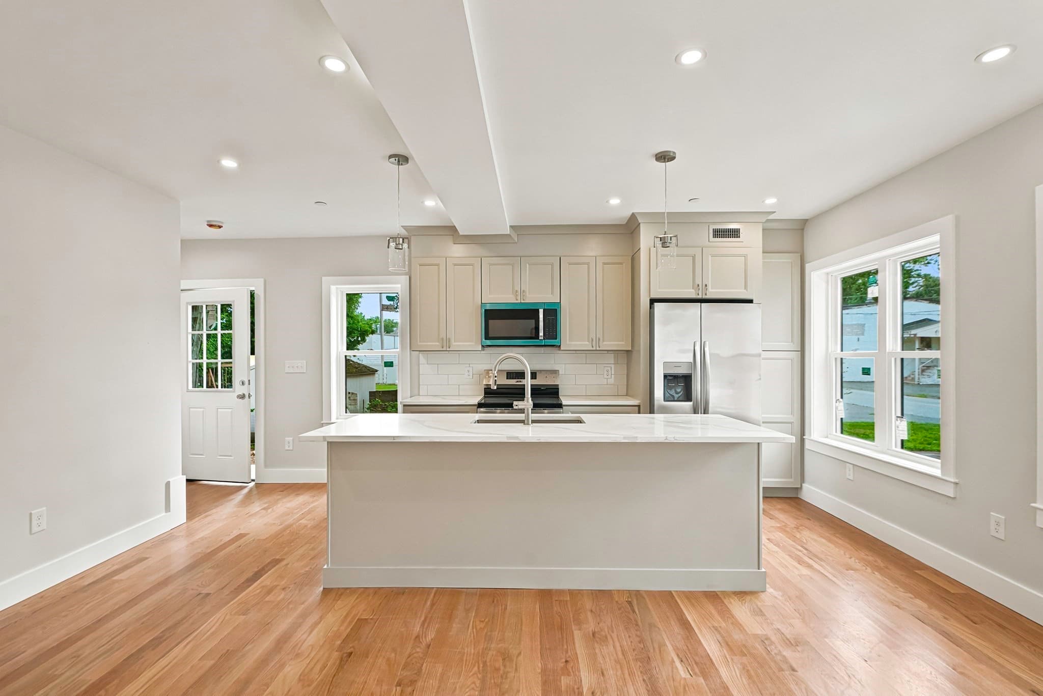 Condominium at 4 Mayhew St # B, Framingham MA 01702, photo 4 of 15