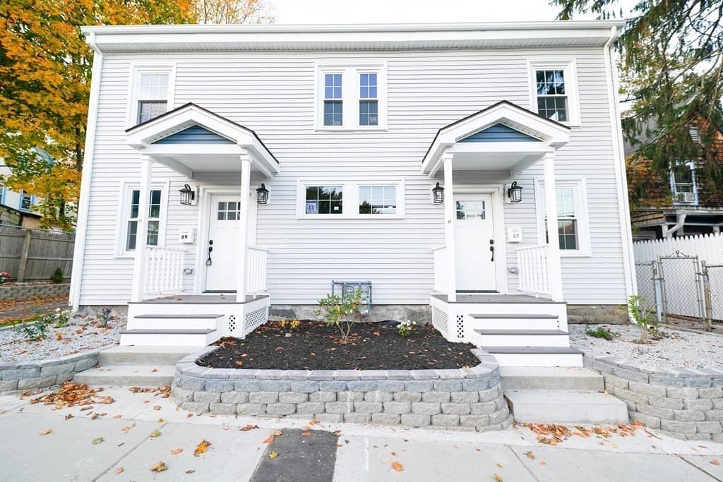 67-69 Sanford St, Boston MA 02126