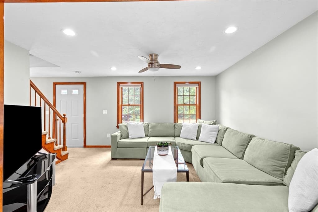 73 Raymond Rd, Plymouth MA 02360 photo 12