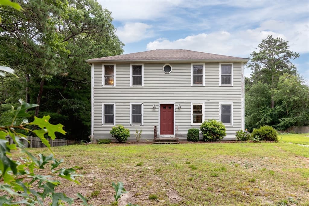 73 Raymond Rd, Plymouth MA 02360