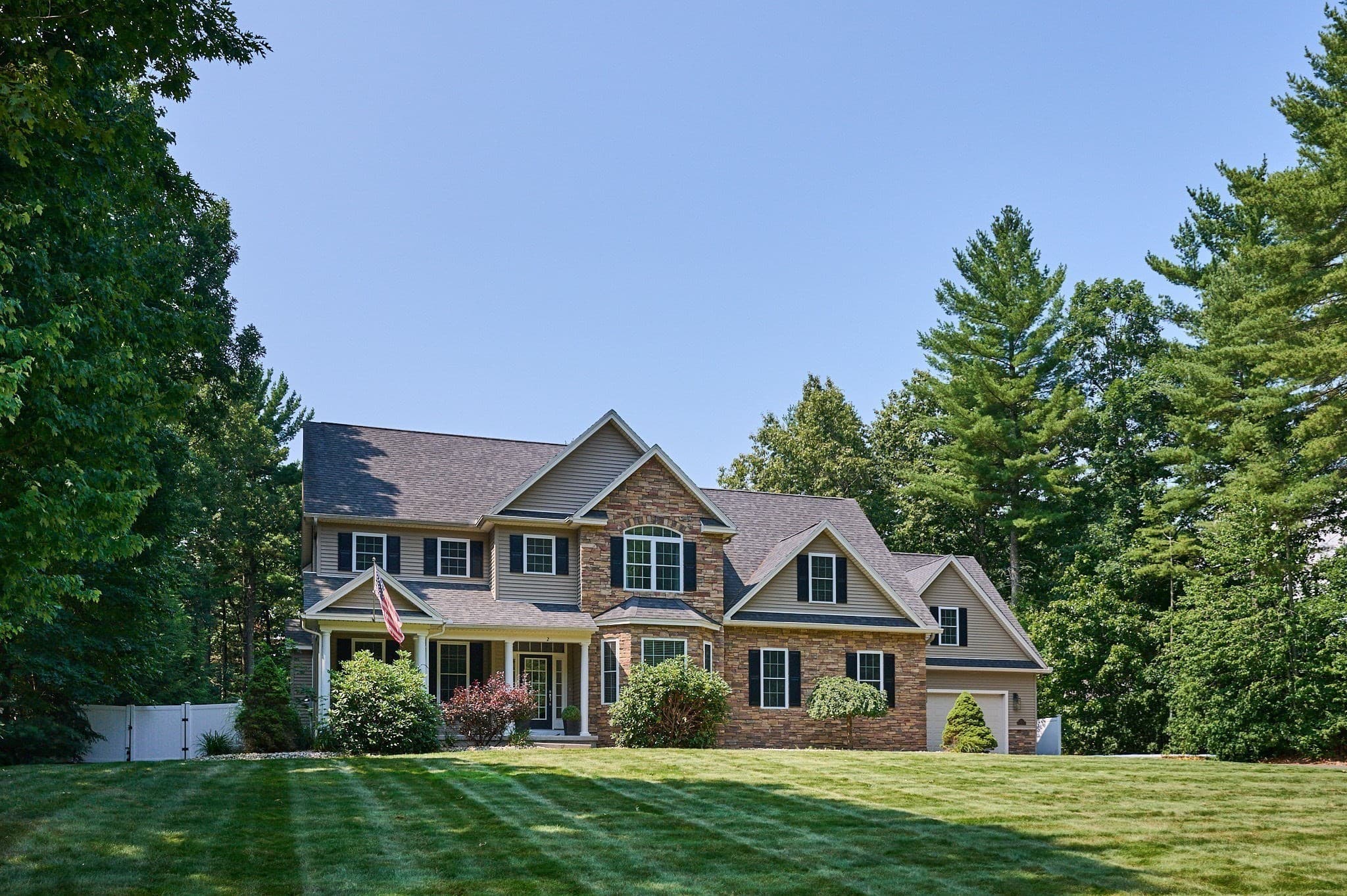 2 Kevin Dr, Southampton MA 01073