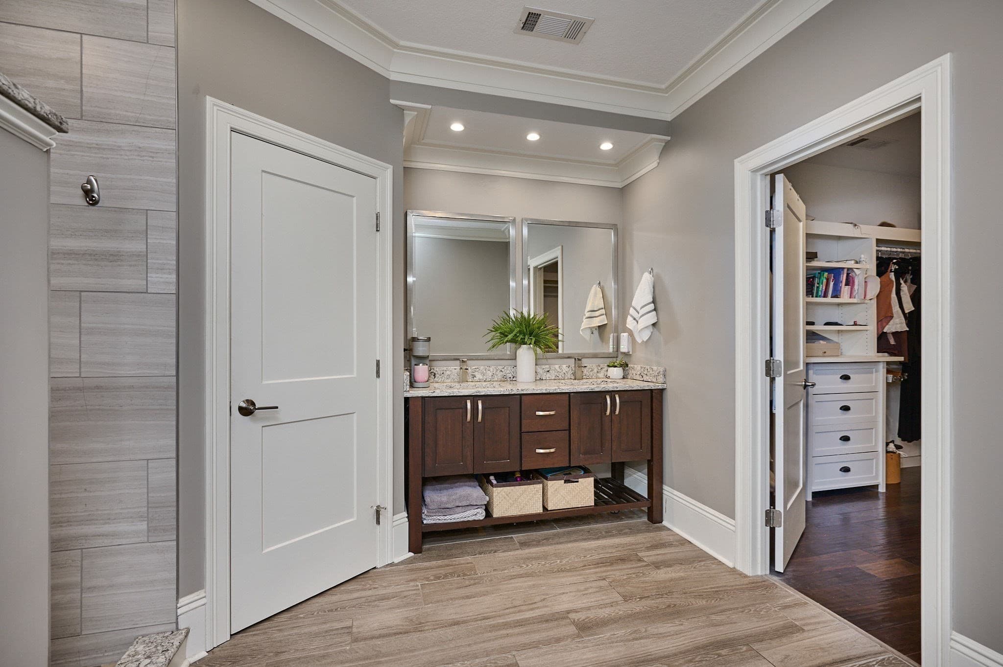 Single Family Residence at 2 Kevin Dr, Southampton MA 01073, photo 9 of 42