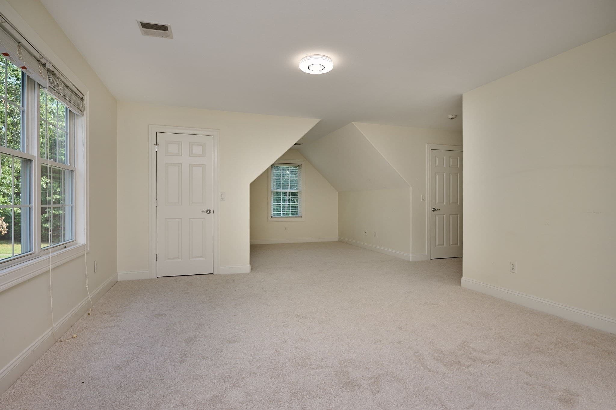 Single Family Residence at 2 Kevin Dr, Southampton MA 01073, photo 30 of 42