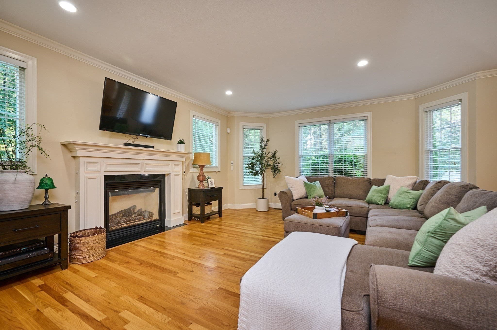 Single Family Residence at 2 Kevin Dr, Southampton MA 01073, photo 14 of 42