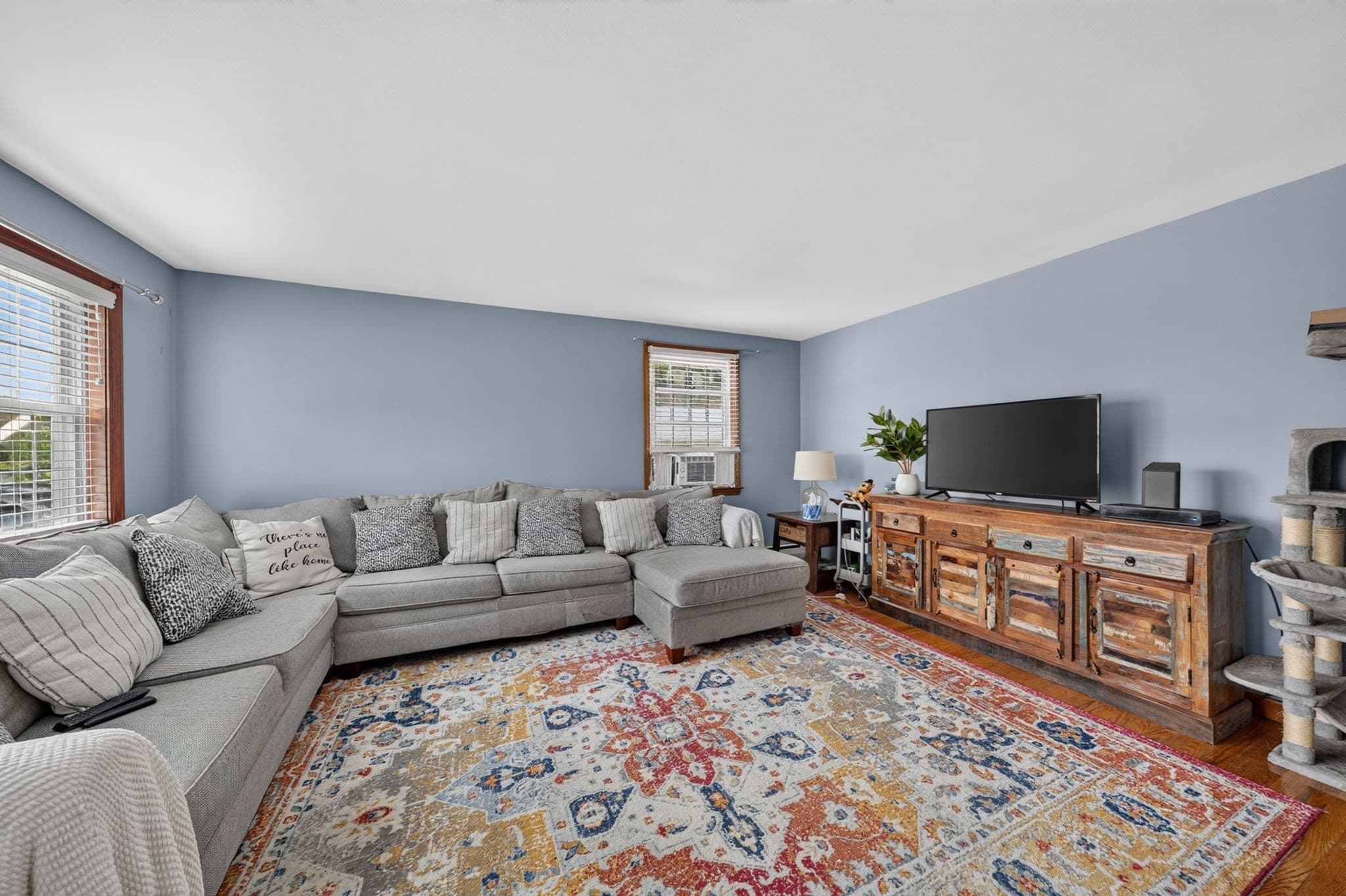 Single Family Residence at 458 Orswell St, Fall River MA 02721, photo 12 of 33