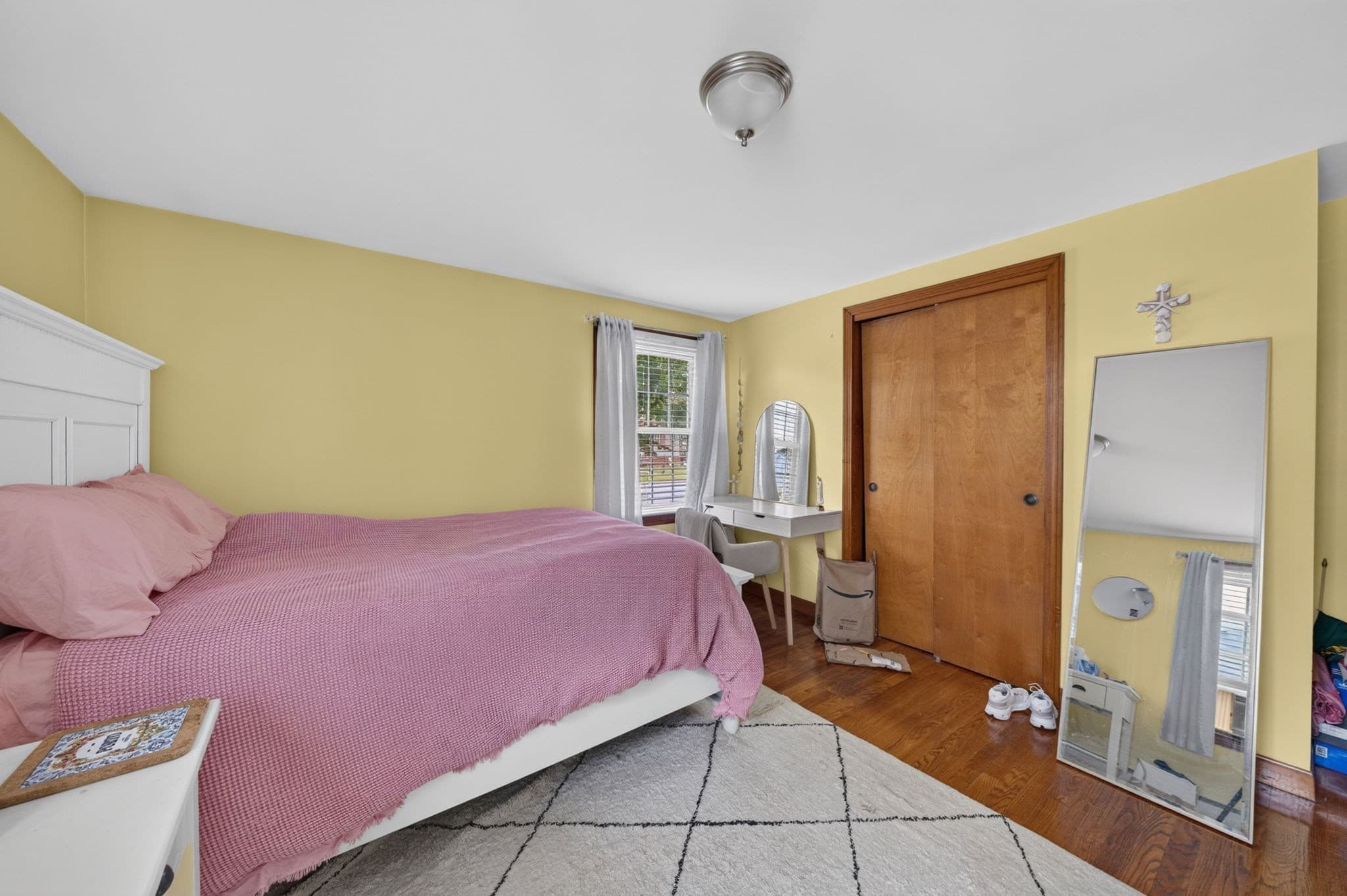 Single Family Residence at 458 Orswell St, Fall River MA 02721, photo 26 of 33