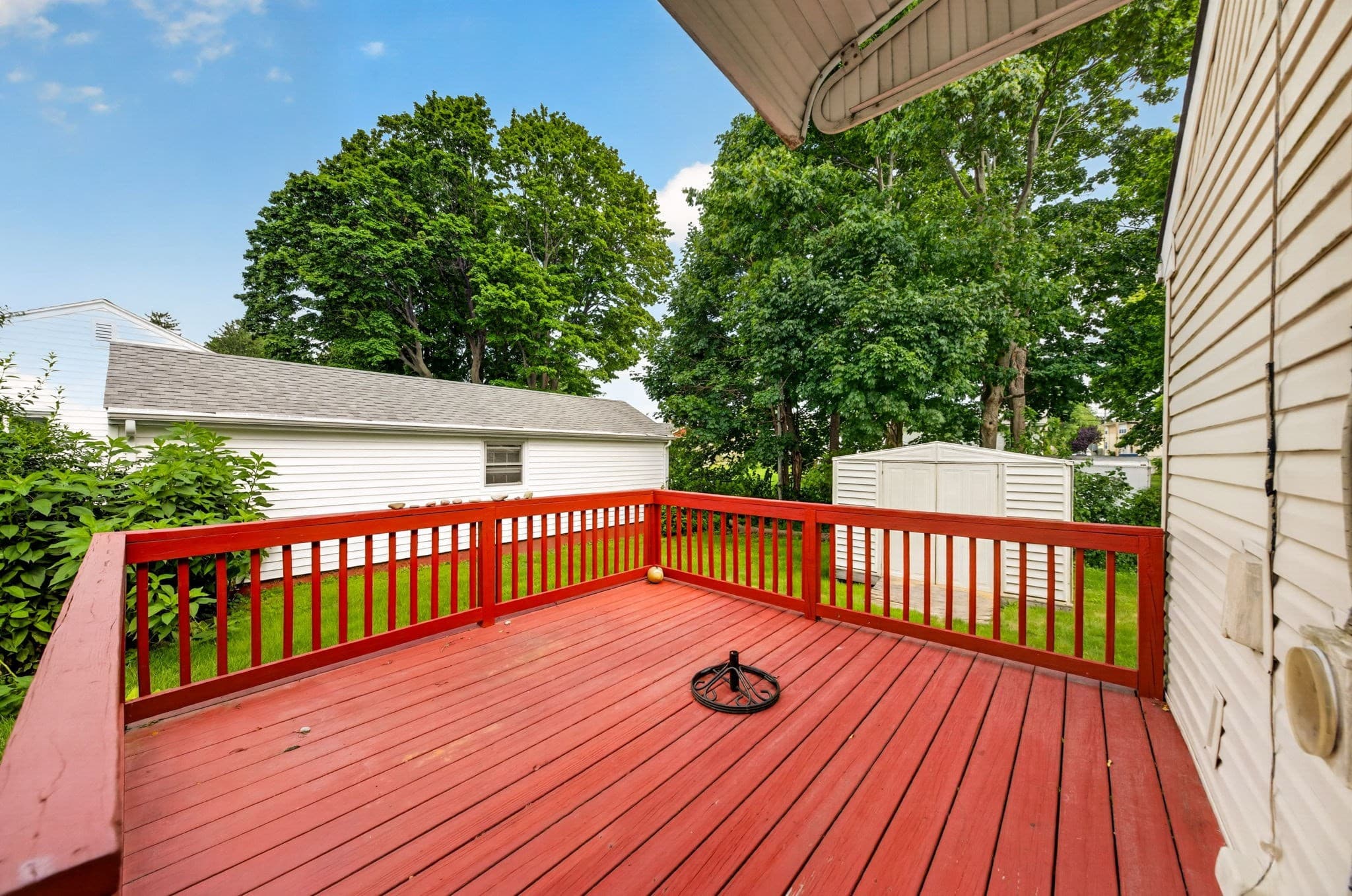Single Family Residence at 458 Orswell St, Fall River MA 02721, photo 7 of 33