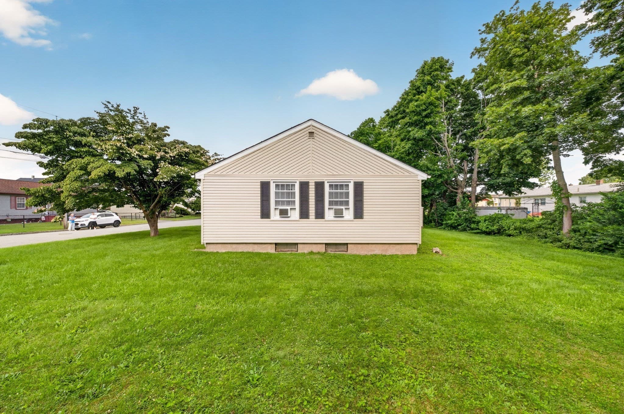 Single Family Residence at 458 Orswell St, Fall River MA 02721, photo 33 of 33
