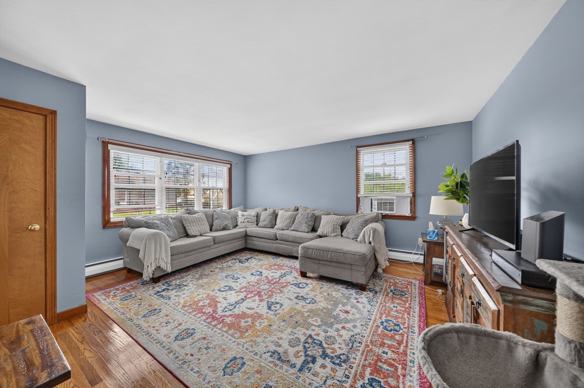 Single Family Residence at 458 Orswell St, Fall River MA 02721, photo 11 of 33
