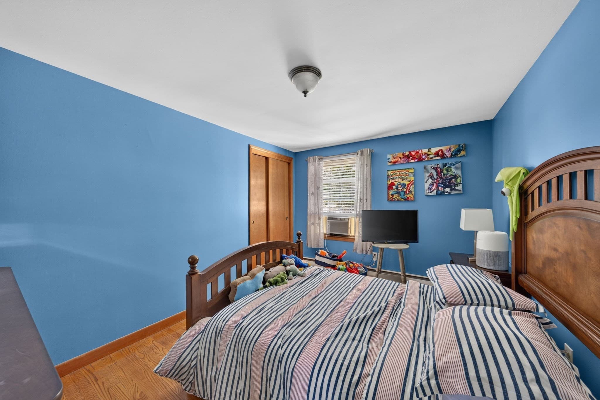Single Family Residence at 458 Orswell St, Fall River MA 02721, photo 21 of 33