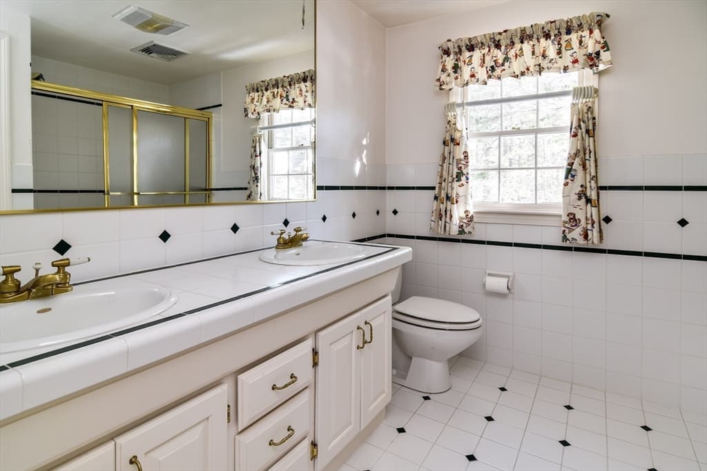 9 Buttercup Ln, Dover MA 02030 photo 22