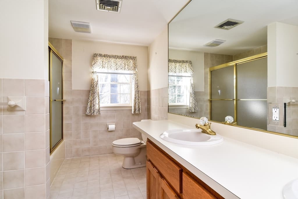 9 Buttercup Ln, Dover MA 02030 photo 24