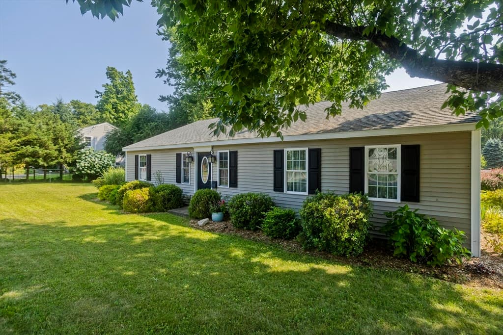 1075 Main St, Agawam MA 01001 photo 2