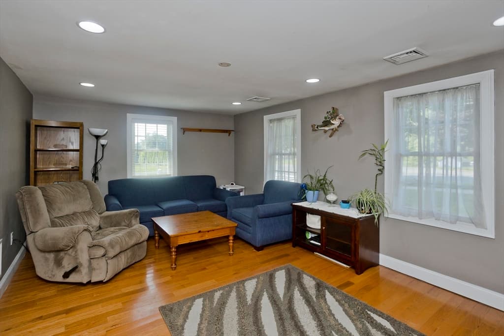 1075 Main St, Agawam MA 01001 photo 17