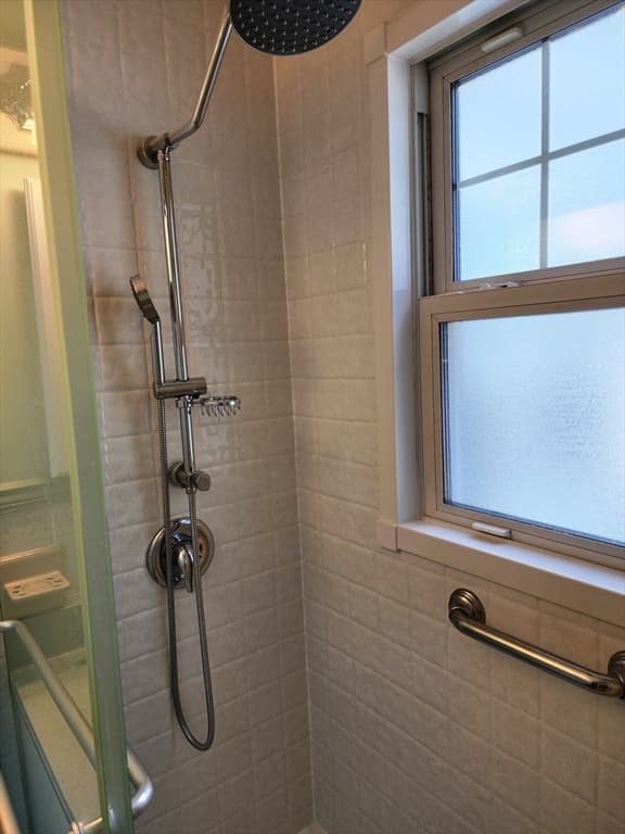 39 Everett Ave, Webster MA 01570 photo 30