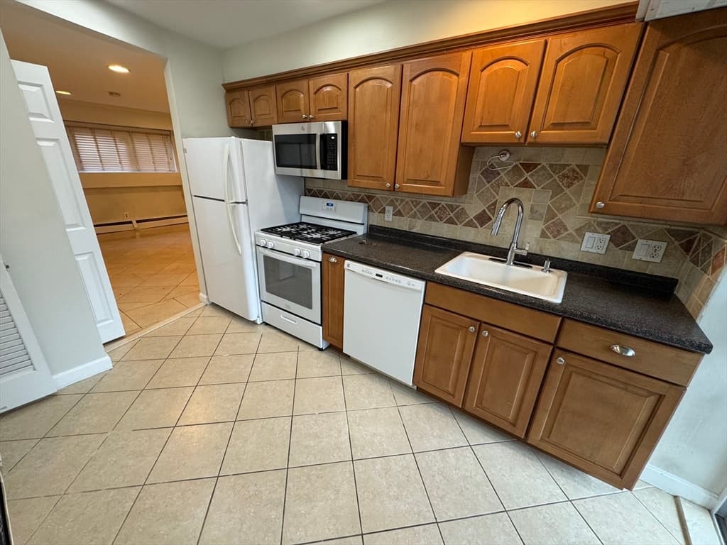 1734 Commonwealth Ave # 1, Boston MA 02135 photo 5