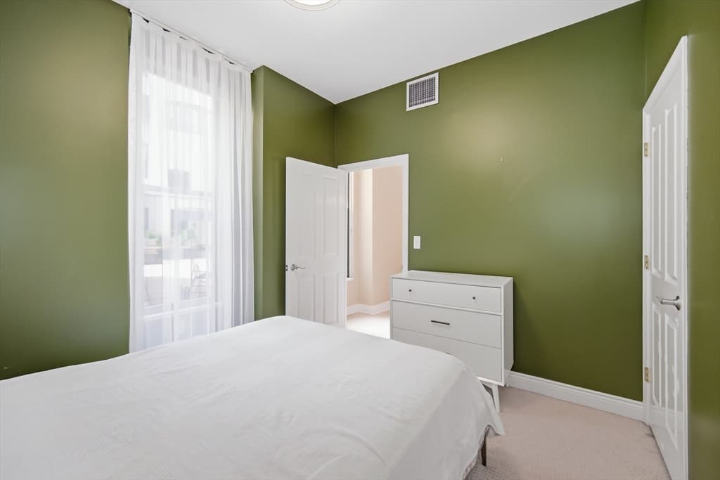 4 Charlesgate E # 107, Boston MA 02215 photo 4