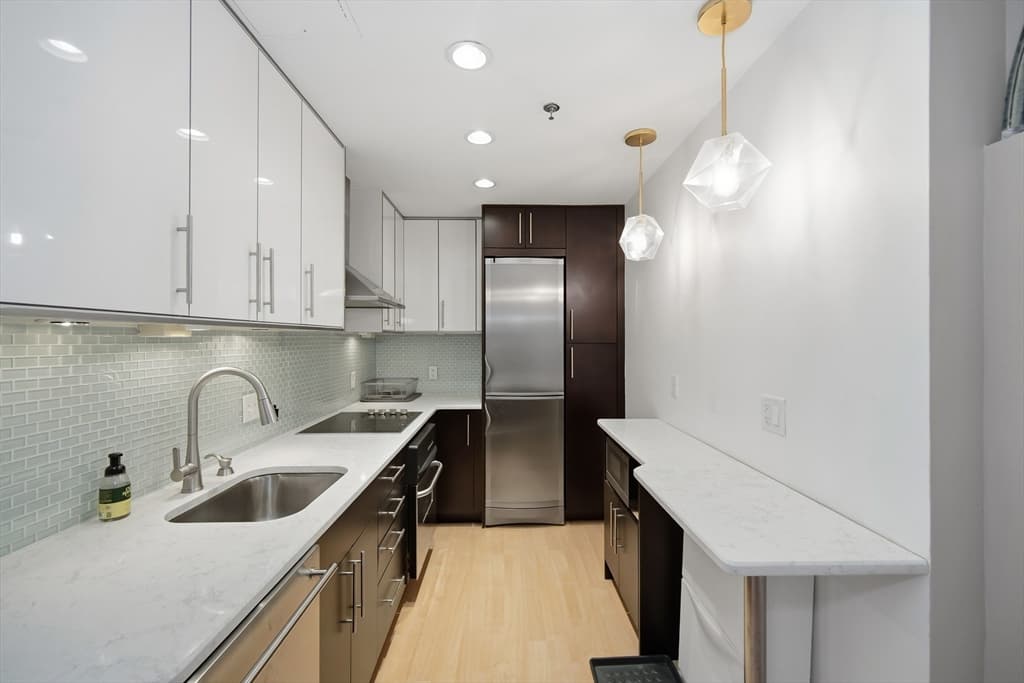 4 Charlesgate E # 107, Boston MA 02215 photo 8
