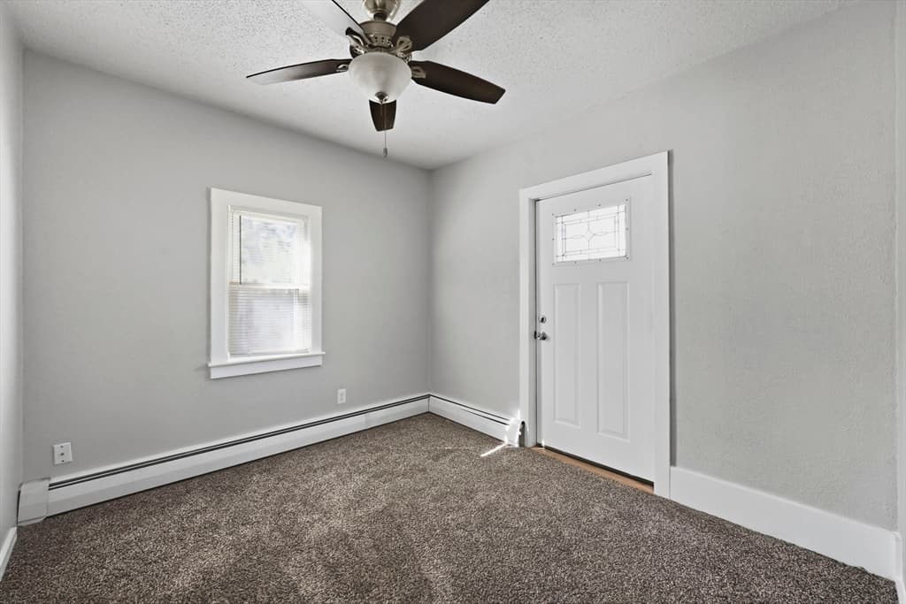 94 Upland St, Springfield MA 01104 photo 17