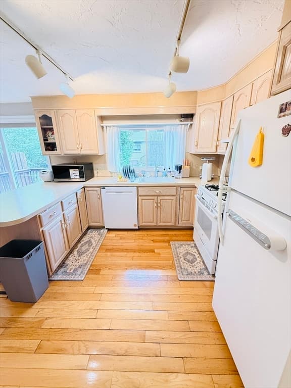 399 Pond St # D1, Braintree MA 02184 photo 16