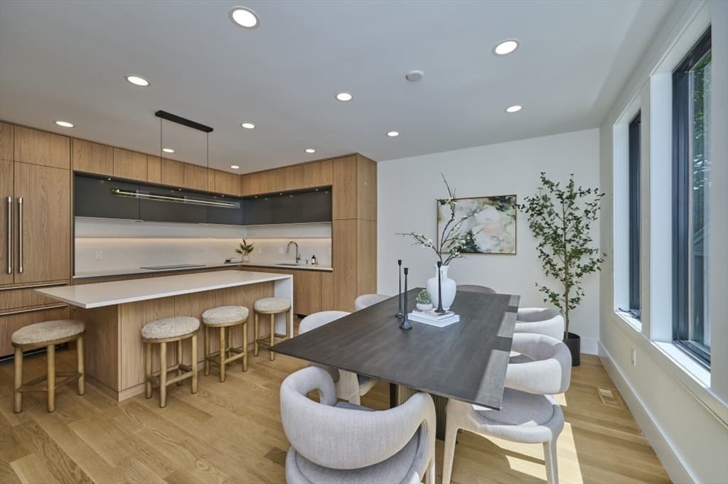 123 Fuller # B, Brookline MA 02446 photo 4