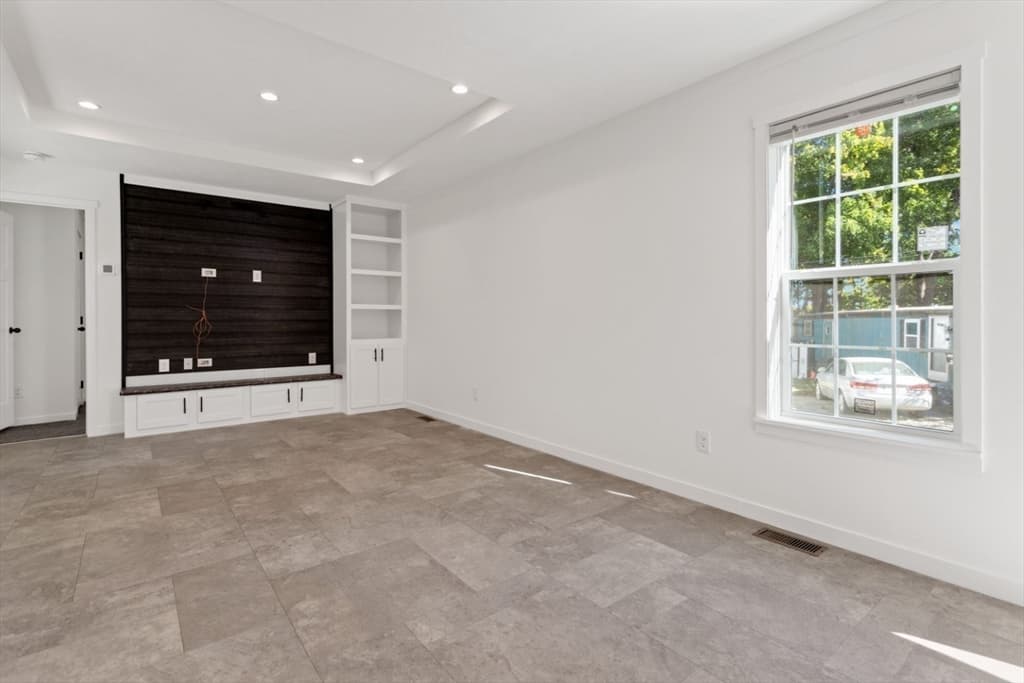 161 Newbury # 32, Peabody MA 01960 photo 8