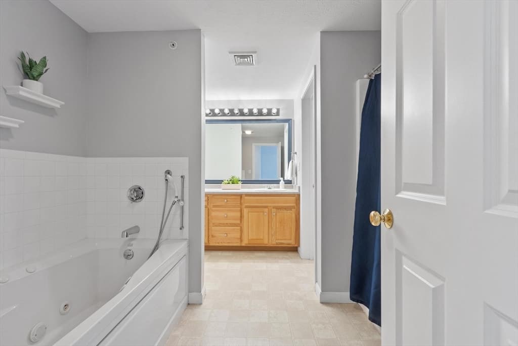 35 Green Briar Rd # 35, Fitchburg MA 01420 photo 26