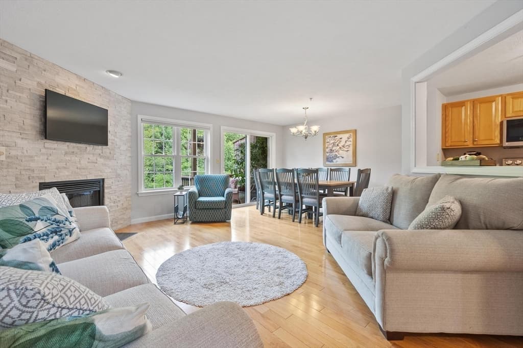 35 Green Briar Rd # 35, Fitchburg MA 01420 photo 4