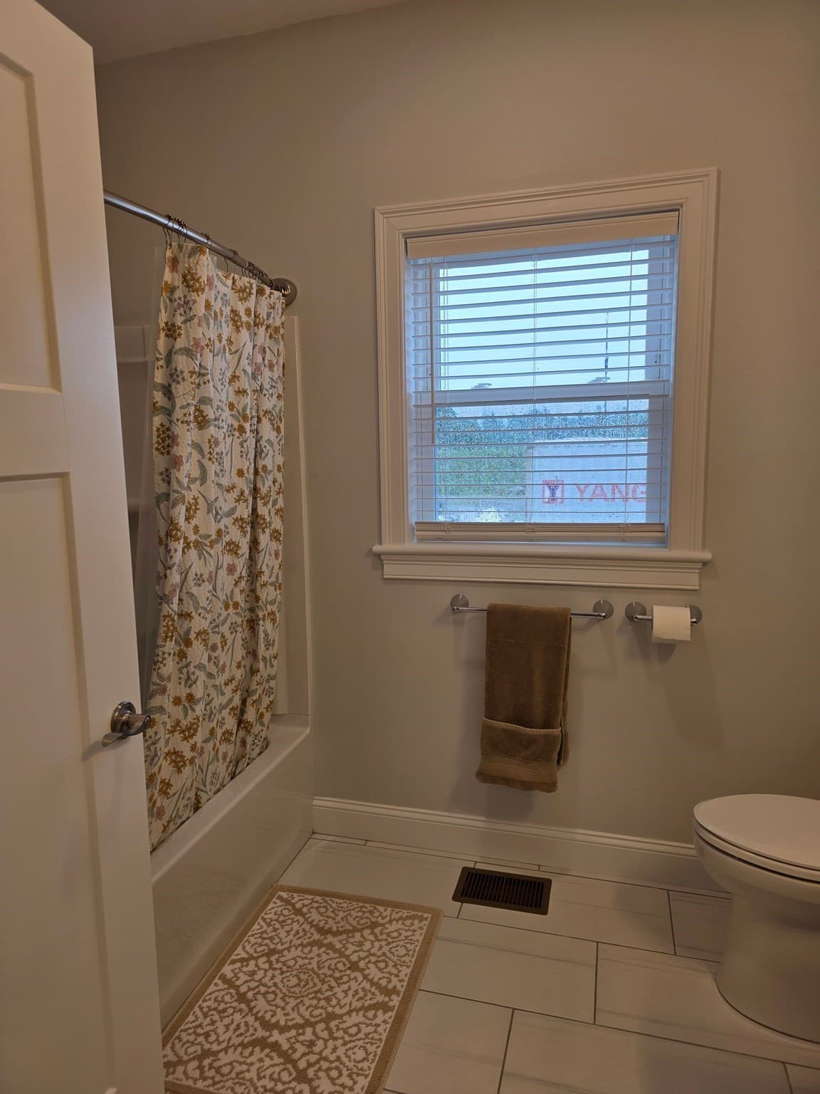 Condominium at 17 Fidelity Drive # 71, Rutland MA 01543, photo 9 of 10