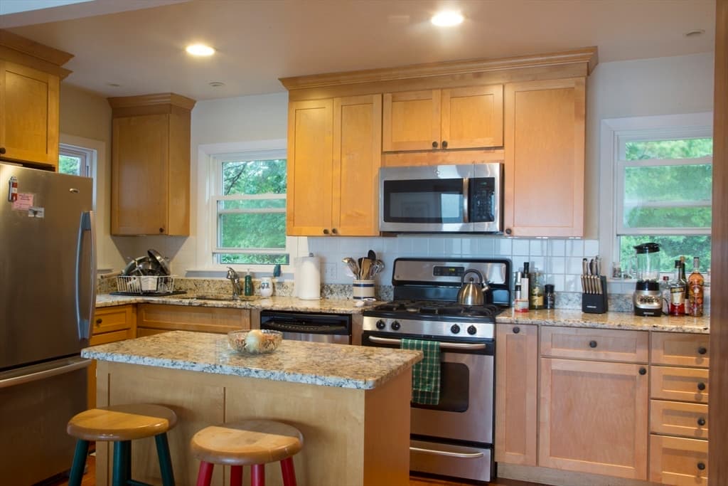 11 Dennison St, Gloucester MA 01930 photo 9